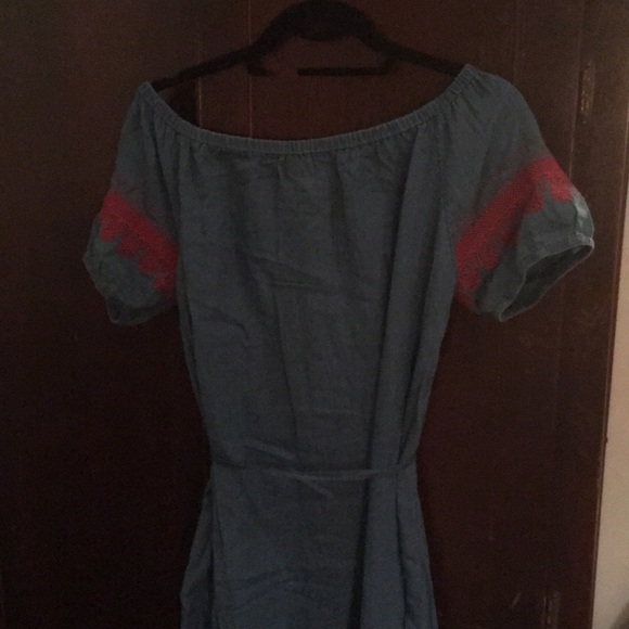 Madewell Off-The-Shoulder Dress - Picture 4 of 4